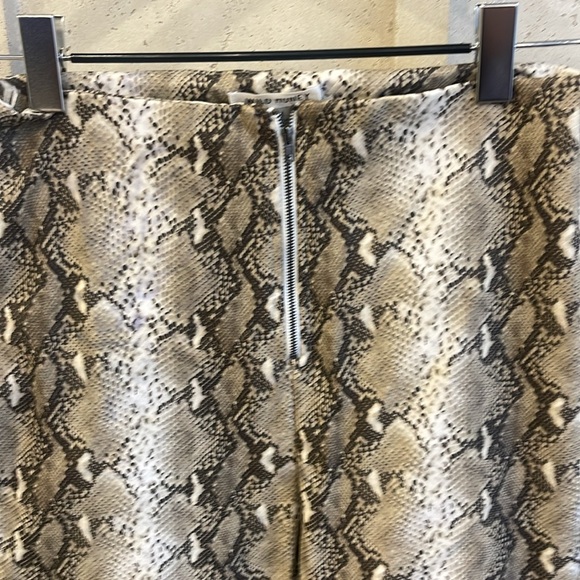 Snakeskin pleather fitted pants. Size medium. Never worn. - Picture 2 of 4